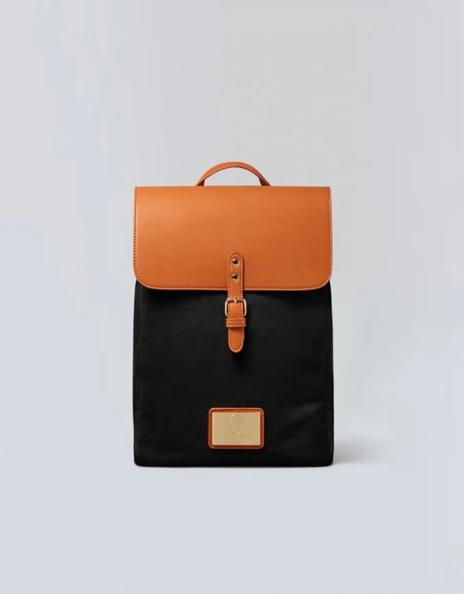 CLÄSSY 典雅黑&咖啡棕