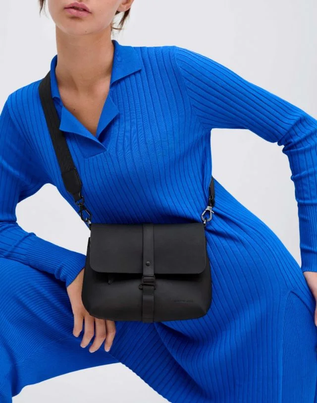 Spläsh Crossbody 典雅黑